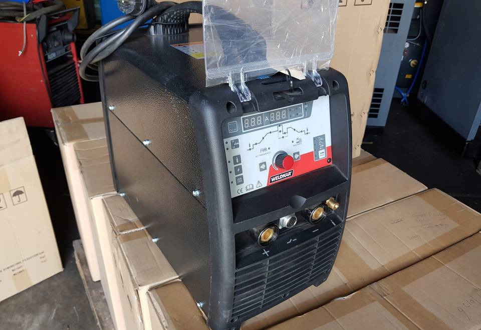 Spawarka Tig CEBORA WK 2025 AC/DC Puls, 200 A - Welding equipment: picture 1 Spawarka Tig CEBORA WK 2025 AC/DC Puls, 200 A - Welding equipment: picture 1