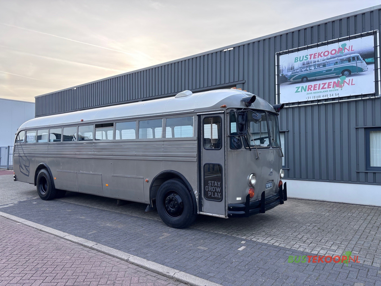 CROWN Oldtimer / Jurybus / Camper 1969 - Bus: picture 1 CROWN Oldtimer / Jurybus / Camper 1969 - Bus: picture 1