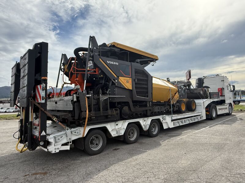 Low loader semi-trailer GVN Trailer 3 AXLE HYDRAULIC PLATFORM LOWBED: picture 8