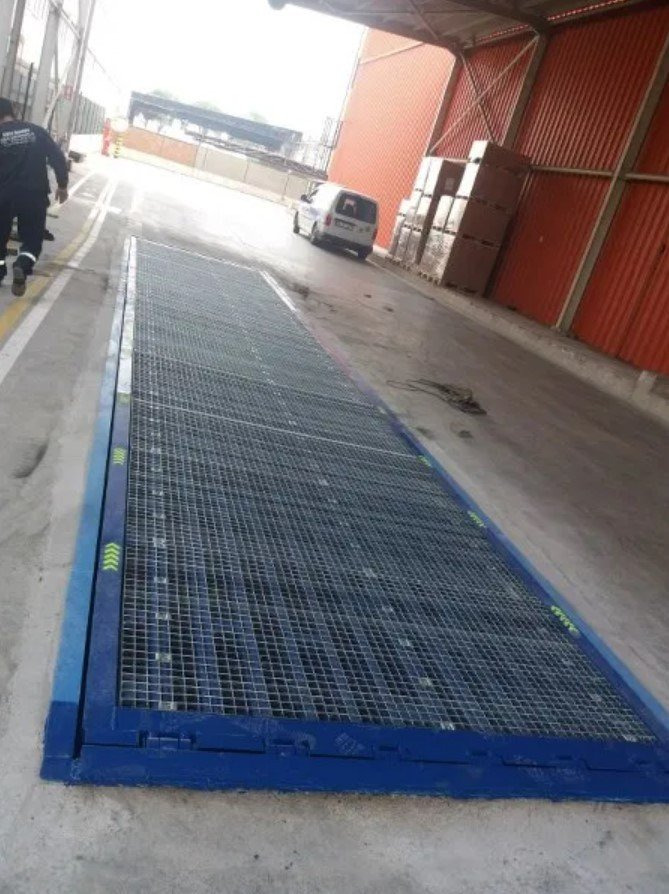 Embeded loading ramp-Buried loading ramp with tilting lip.AZ RAMP-EASY ST-10T - Loading ramp: picture 5 Embeded loading ramp-Buried loading ramp with tilting lip.AZ RAMP-EASY ST-10T - Loading ramp: picture 5