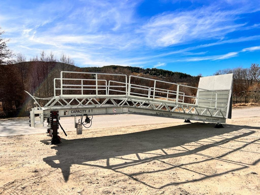 Loading ramp Loading Ramp with with hydraulic tilting bridge - AZ RAMP - STAR- 8T FULL GALVA: picture 9 Loading ramp Loading Ramp with with hydraulic tilting bridge - AZ RAMP - STAR- 8T FULL GALVA: picture 9