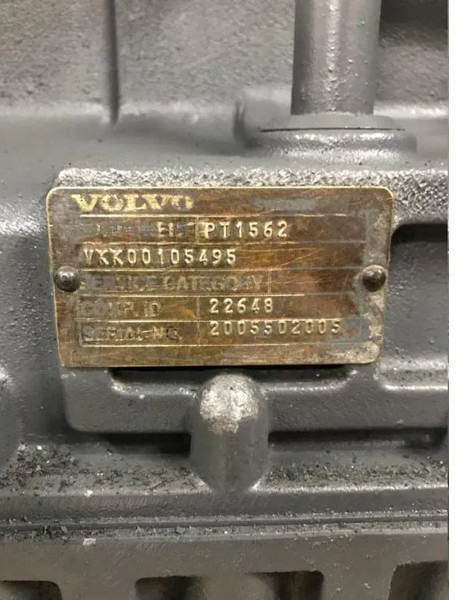 Volvo Versnellingsbak PT1562 oem 22648 - Gearbox for Articulated dumper: picture 2 Volvo Versnellingsbak PT1562 oem 22648 - Gearbox for Articulated dumper: picture 2