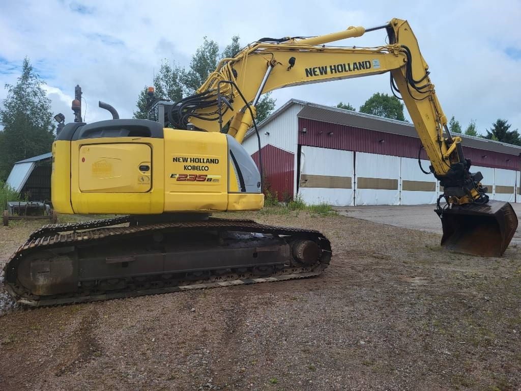 Crawler excavator New Holland Kobelco E 235 B SR-2: picture 10