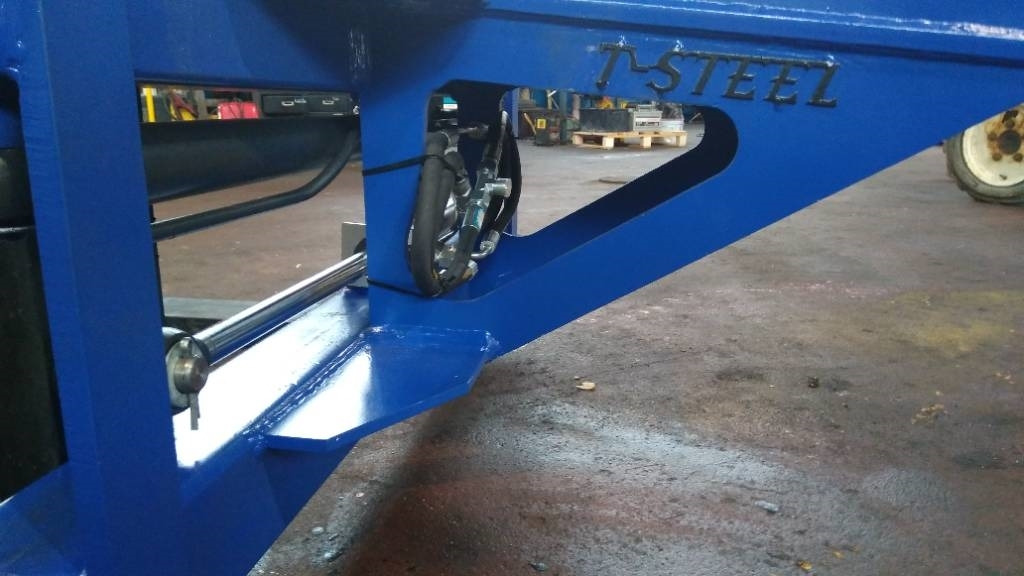 T-Steel Hydrauliset trukkipiikit 5T  - Forks for Construction machinery: picture 5 T-Steel Hydrauliset trukkipiikit 5T  - Forks for Construction machinery: picture 5