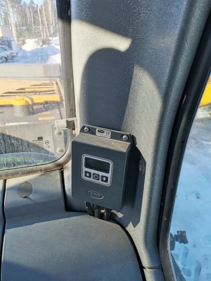 Wheel excavator Volvo EW 180 B: picture 11 Wheel excavator Volvo EW 180 B: picture 11