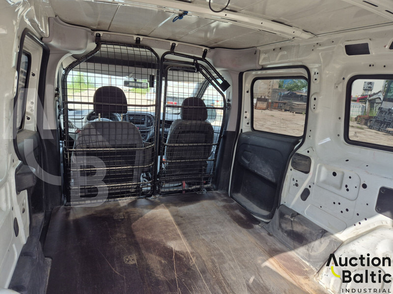 Small van Fiat Doblò: picture 12 Small van Fiat Doblò: picture 12