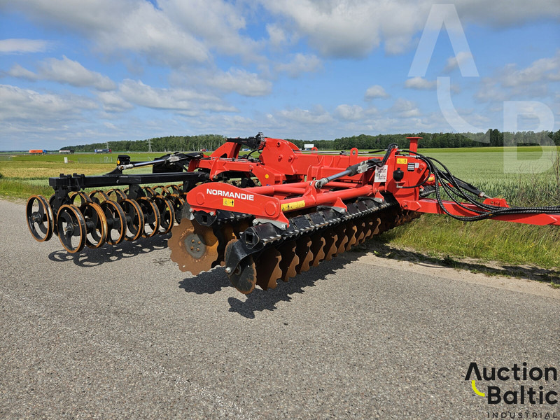 Gregoire Besson Gregoire-Besson Normandie T60 - Disc harrow: picture 1 Gregoire Besson Gregoire-Besson Normandie T60 - Disc harrow: picture 1