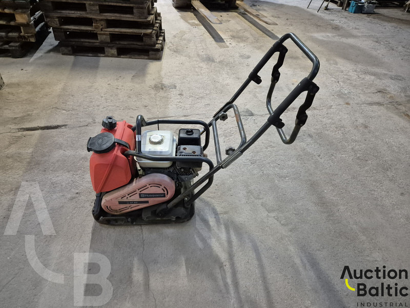 Husqvarna LF80 - Vibratory plate: picture 3 Husqvarna LF80 - Vibratory plate: picture 3