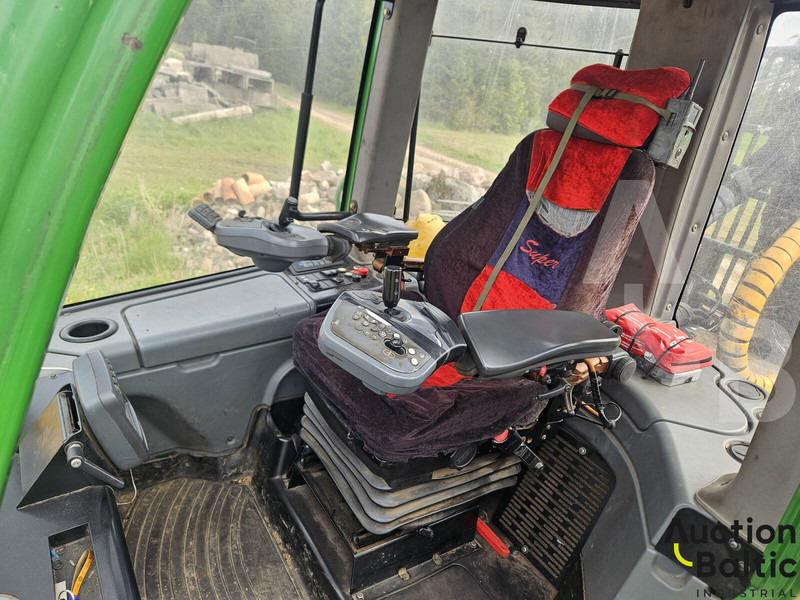 John Deere 1010 E - Forestry trailer: picture 5 John Deere 1010 E - Forestry trailer: picture 5