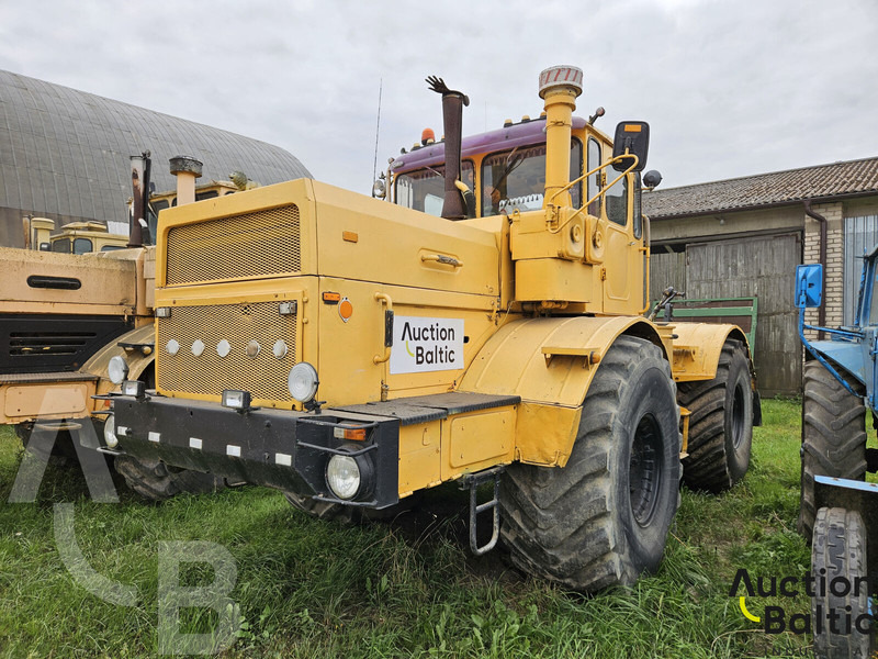 Kirovec K-701 - Farm tractor: picture 1 Kirovec K-701 - Farm tractor: picture 1