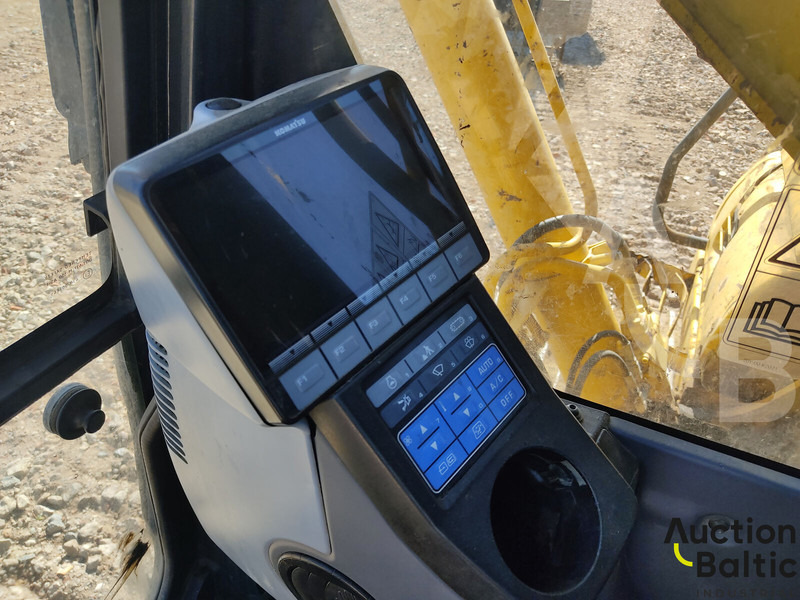 Crawler excavator Komatsu PC190LC-8: picture 8