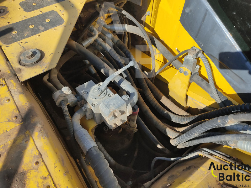 Crawler excavator Komatsu PC190LC-8: picture 14