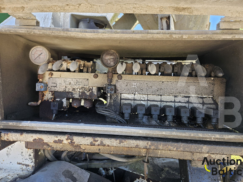 Concrete mixer semi-trailer Lecinena Lecinena D-2346: picture 13