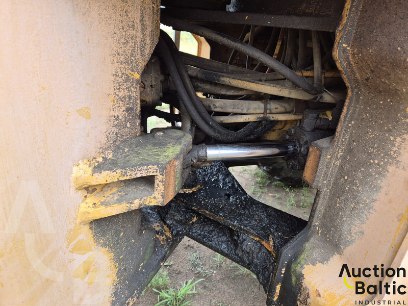 Wheel loader Liebherr L 531: picture 17