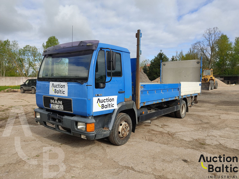 MAN L2000 - Dropside/ Flatbed truck: picture 1 MAN L2000 - Dropside/ Flatbed truck: picture 1