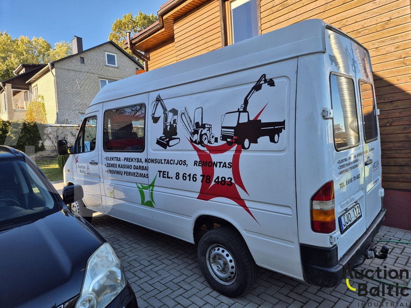 Mercedes-Benz 300-serie 312 D - Panel van: picture 3 Mercedes-Benz 300-serie 312 D - Panel van: picture 3