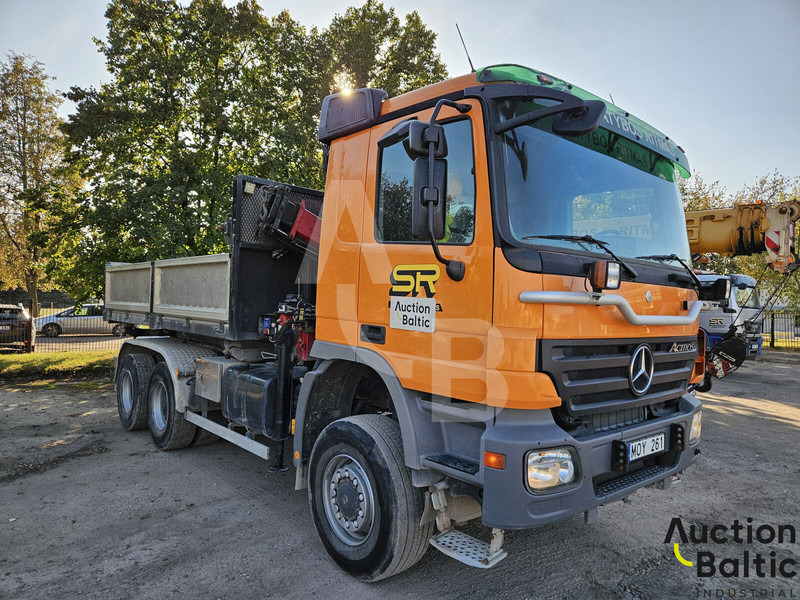 Mercedes-Benz Actros 1844 - Tipper, Crane truck: picture 1 Mercedes-Benz Actros 1844 - Tipper, Crane truck: picture 1