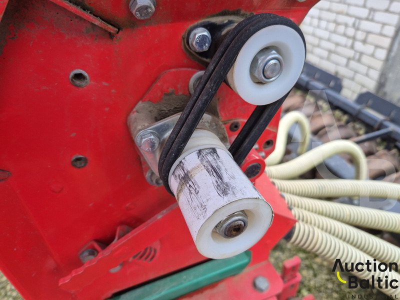 Pottinger Synkro 3000 S - Cultivator: picture 5 Pottinger Synkro 3000 S - Cultivator: picture 5