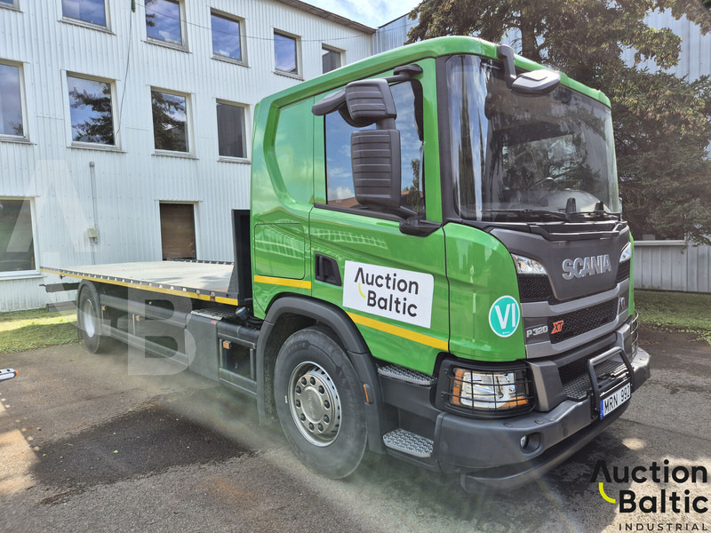 Scania P 320 - Dropside/ Flatbed truck: picture 2 Scania P 320 - Dropside/ Flatbed truck: picture 2