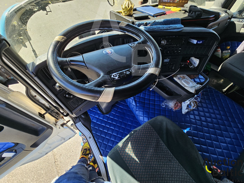 Autotransporter truck Scania R 450: picture 6 Autotransporter truck Scania R 450: picture 6