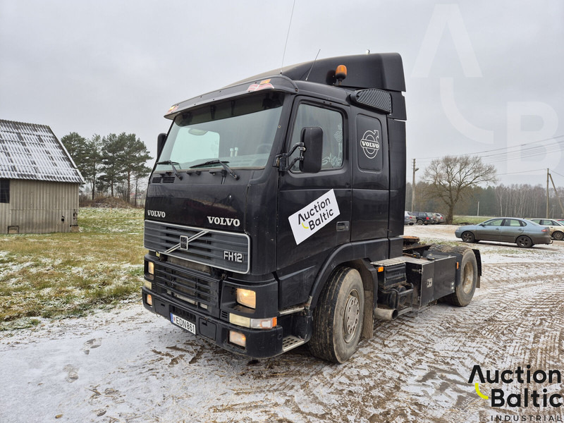 Volvo FH12 - Tractor unit: picture 1 Volvo FH12 - Tractor unit: picture 1