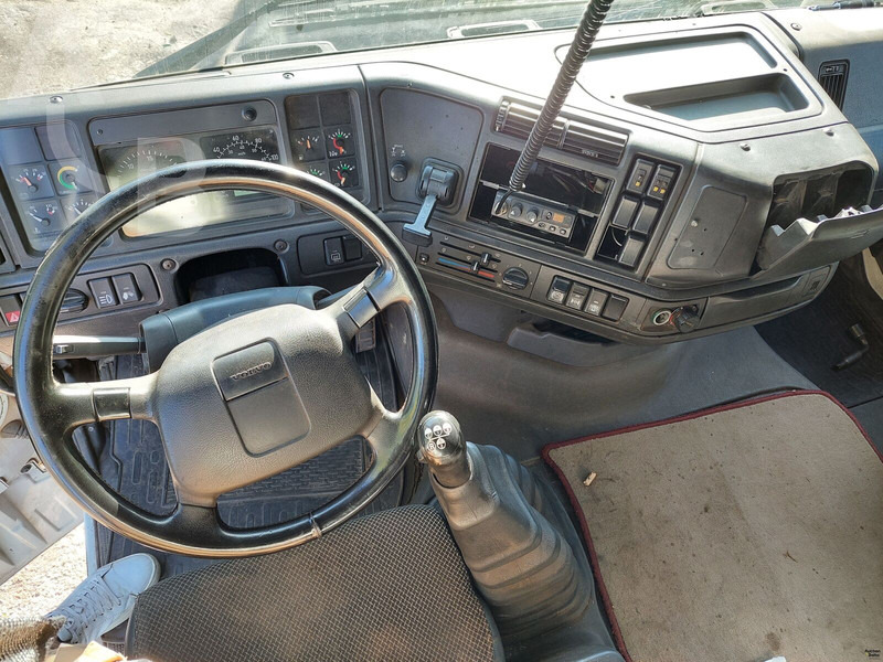 Leasing of Volvo FH12 Volvo FH12: picture 15 Leasing of Volvo FH12 Volvo FH12: picture 15