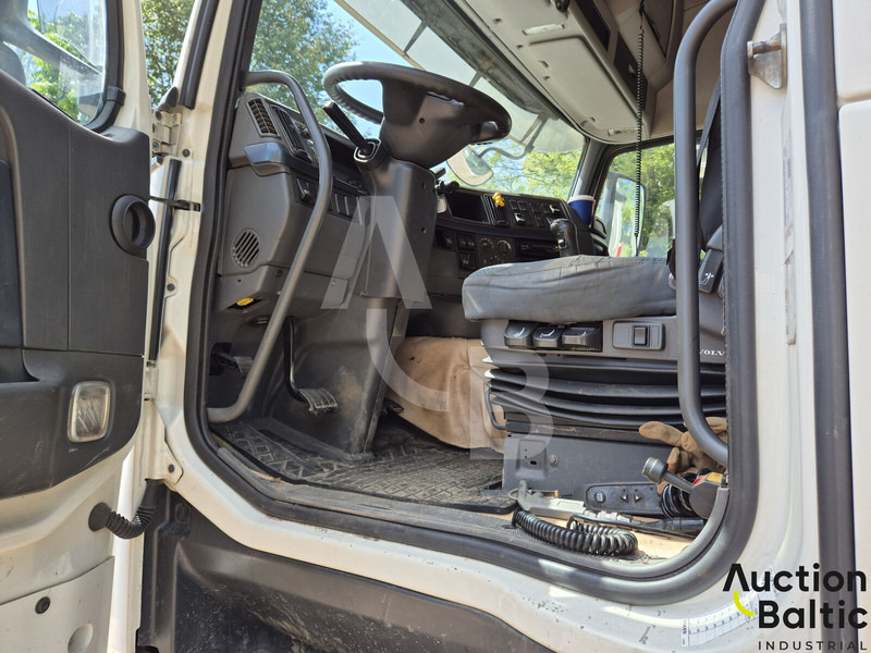 Volvo FH460 - Tractor unit: picture 5 Volvo FH460 - Tractor unit: picture 5