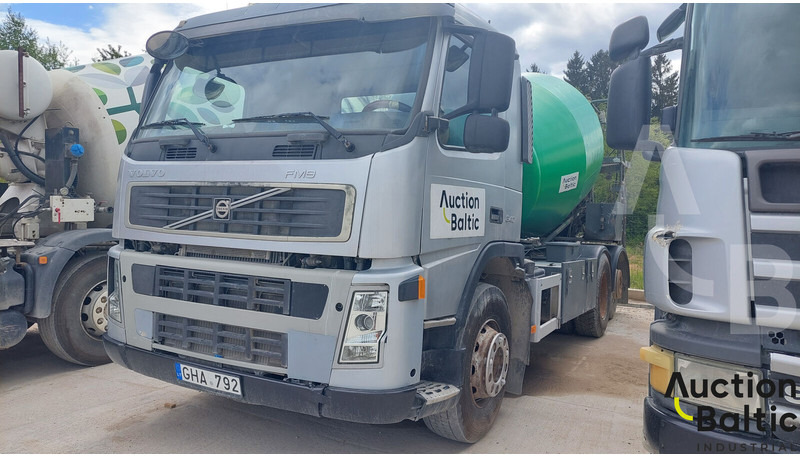 Volvo FM9 - Concrete mixer truck: picture 1 Volvo FM9 - Concrete mixer truck: picture 1