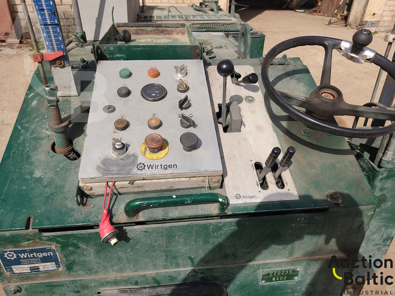 Asphalt machine Wirtgen W350: picture 6 Asphalt machine Wirtgen W350: picture 6