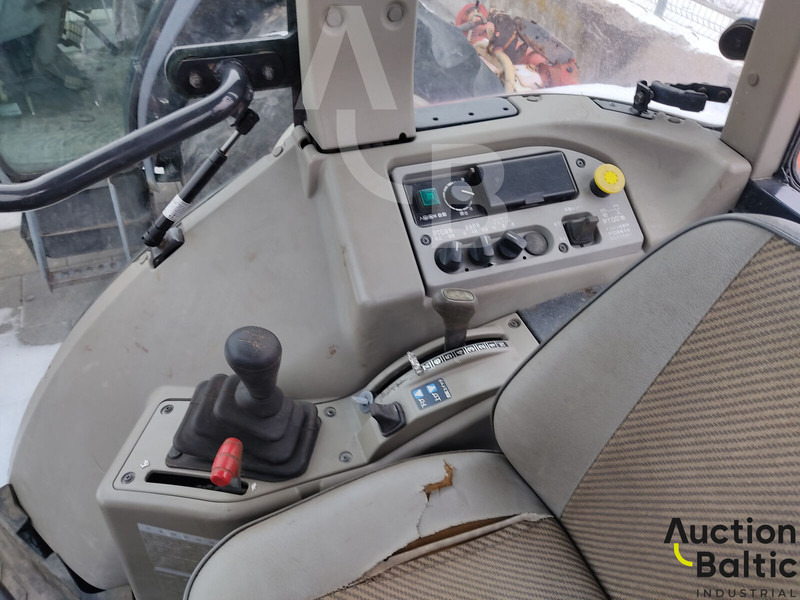 Farm tractor Yanmar US545: picture 8