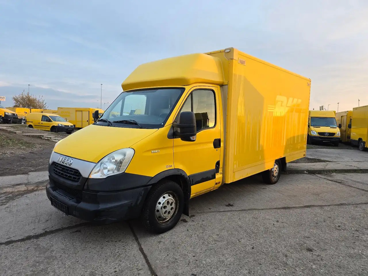Iveco Daily/ Regalsystem/Luftfeder/1. Hand - Box van: picture 1 Iveco Daily/ Regalsystem/Luftfeder/1. Hand - Box van: picture 1
