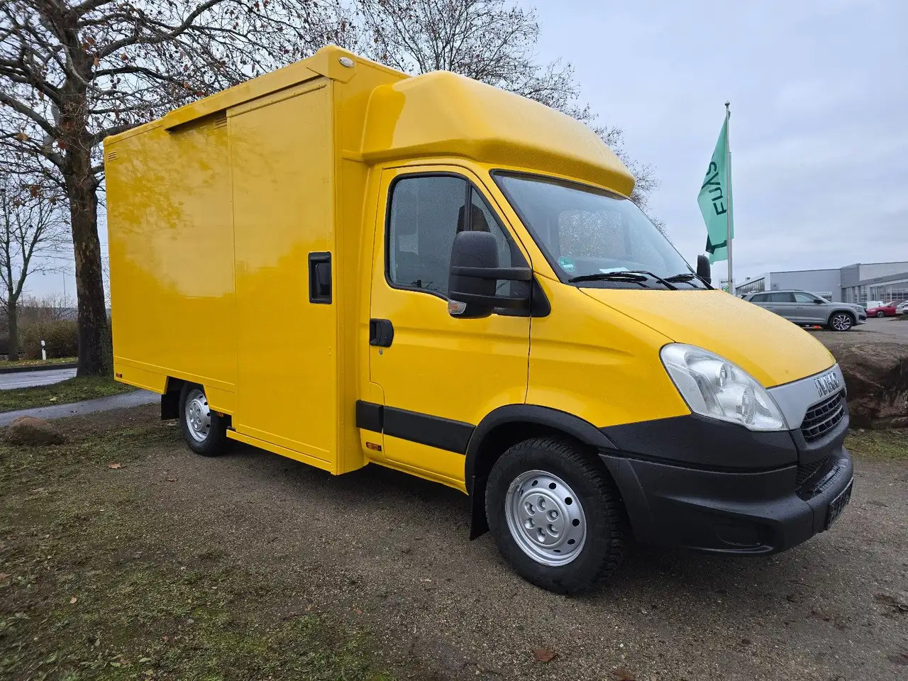 Iveco Daily/ Regalsystem/Luftfeder/KURZ/1. Hand - Box van: picture 2 Iveco Daily/ Regalsystem/Luftfeder/KURZ/1. Hand - Box van: picture 2