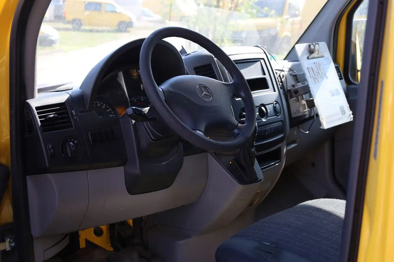 Box van Mercedes-Benz Sprinter/Koffer/Regalsystem/ EU5/ 1. Hand: picture 9 Box van Mercedes-Benz Sprinter/Koffer/Regalsystem/ EU5/ 1. Hand: picture 9