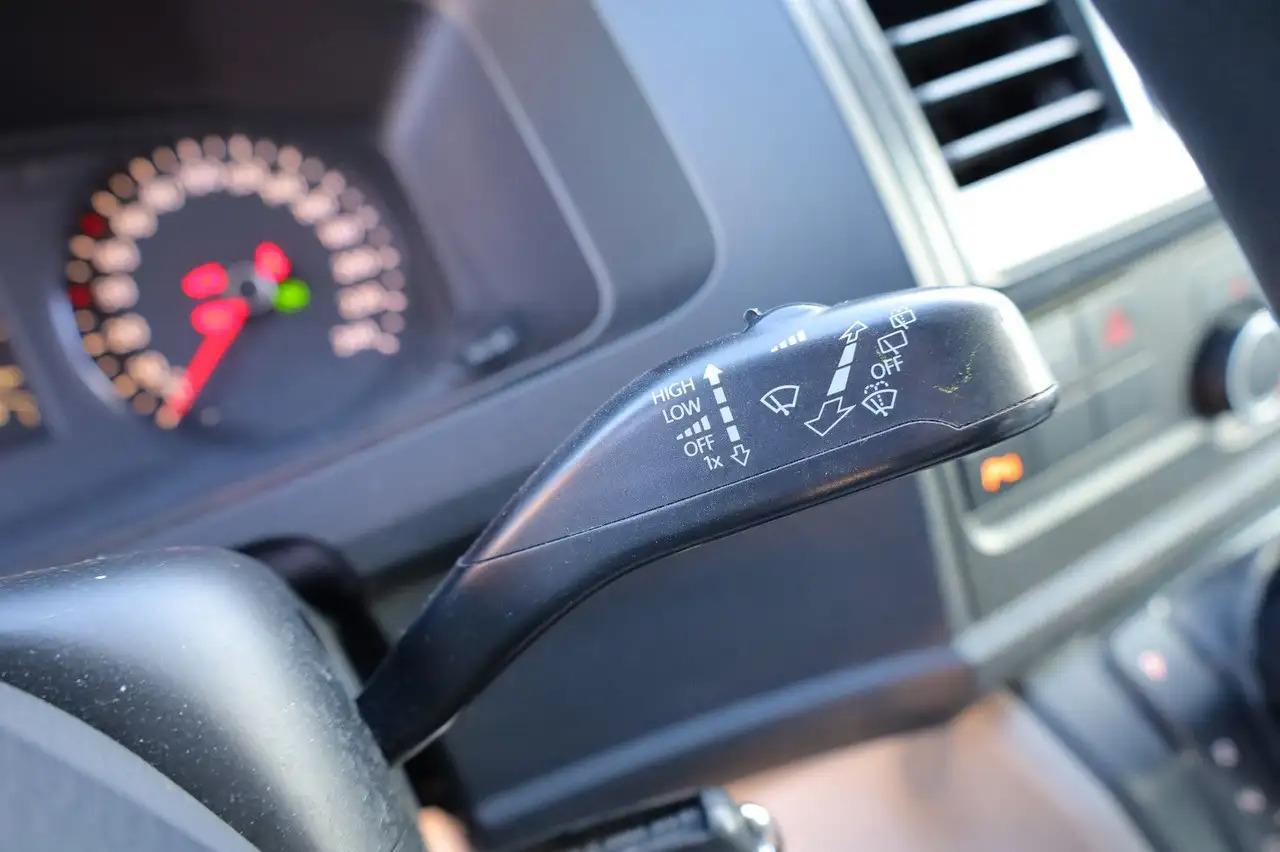 Car Volkswagen T6 Transporter / 2.0 TDI/EU6/1.Hand: picture 16