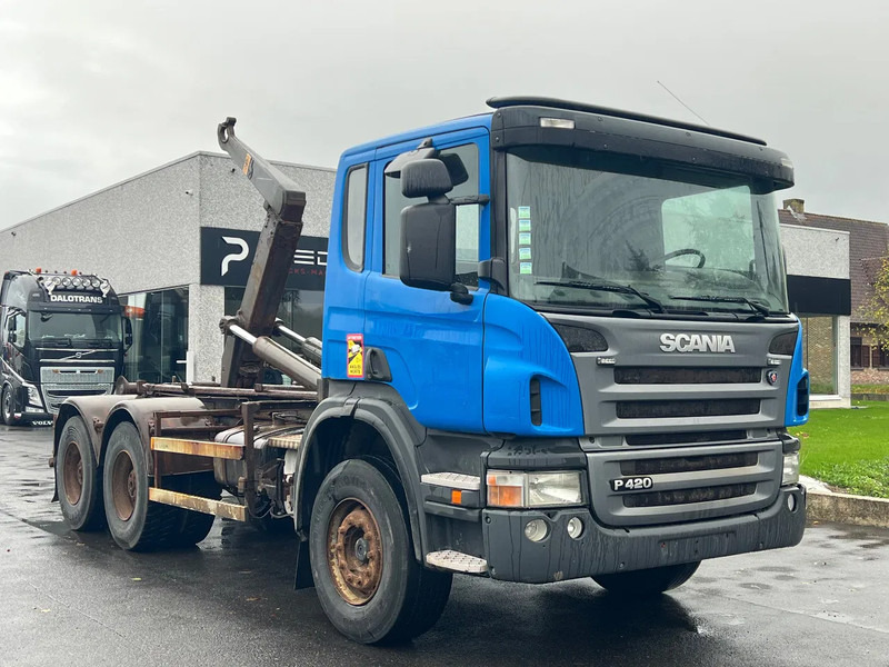 Scania P420 Belgian truck**205.000km**Retarder full steel** - Hook lift truck: picture 1 Scania P420 Belgian truck**205.000km**Retarder full steel** - Hook lift truck: picture 1