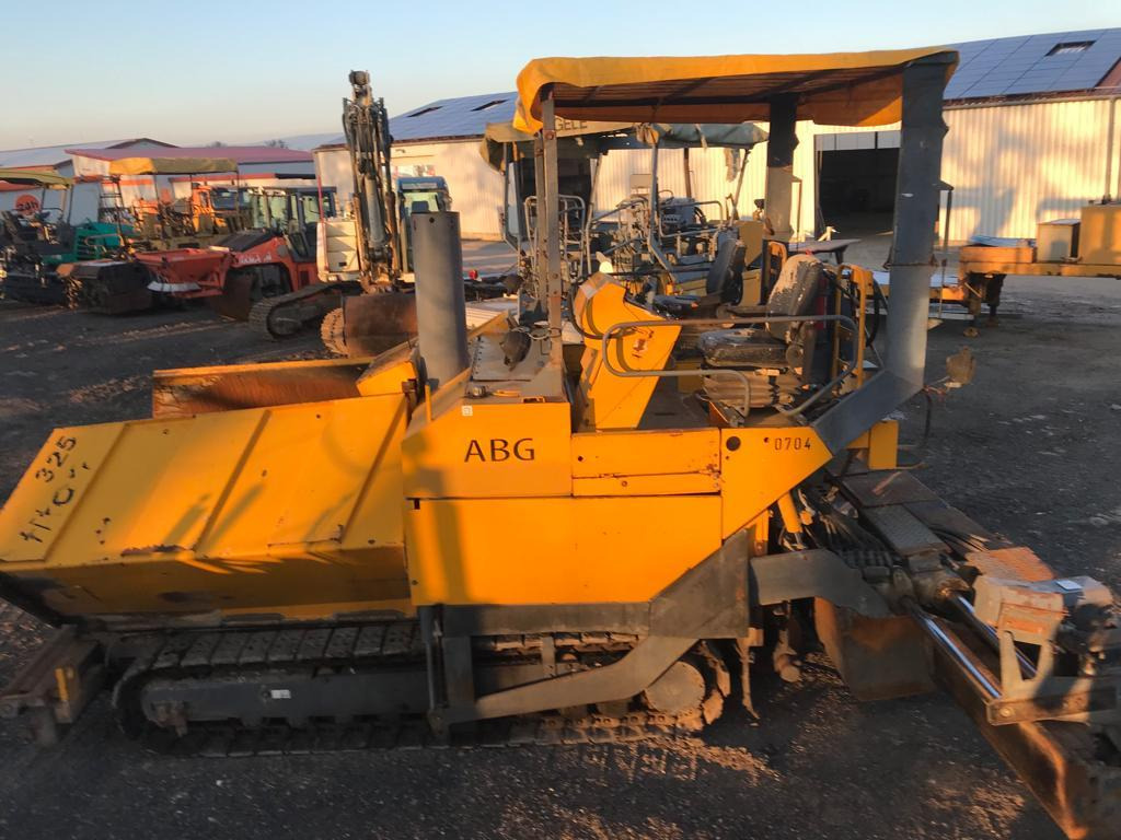 ABG TITAN 325 and runs and runs - Asphalt paver: picture 3 ABG TITAN 325 and runs and runs - Asphalt paver: picture 3