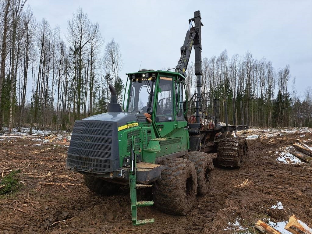 John Deere 1210 G - Forwarder: picture 1 John Deere 1210 G - Forwarder: picture 1