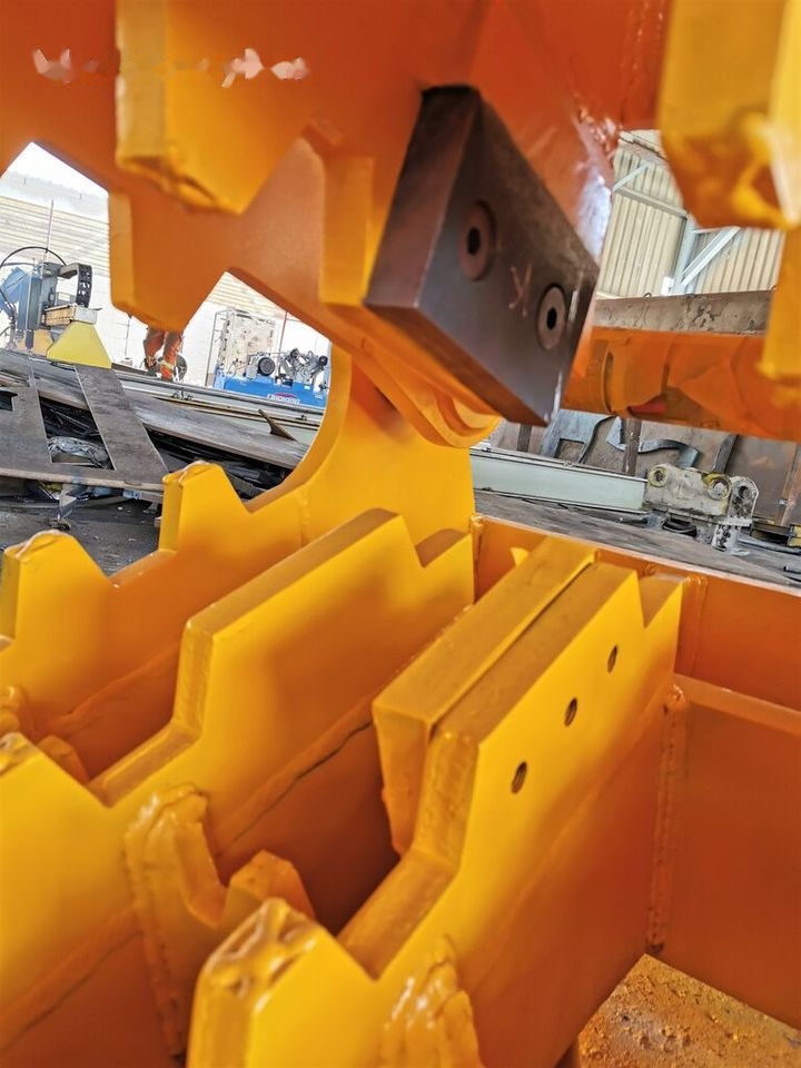 Demolition shears for Excavator AME Mechanical Pulverizer: picture 11