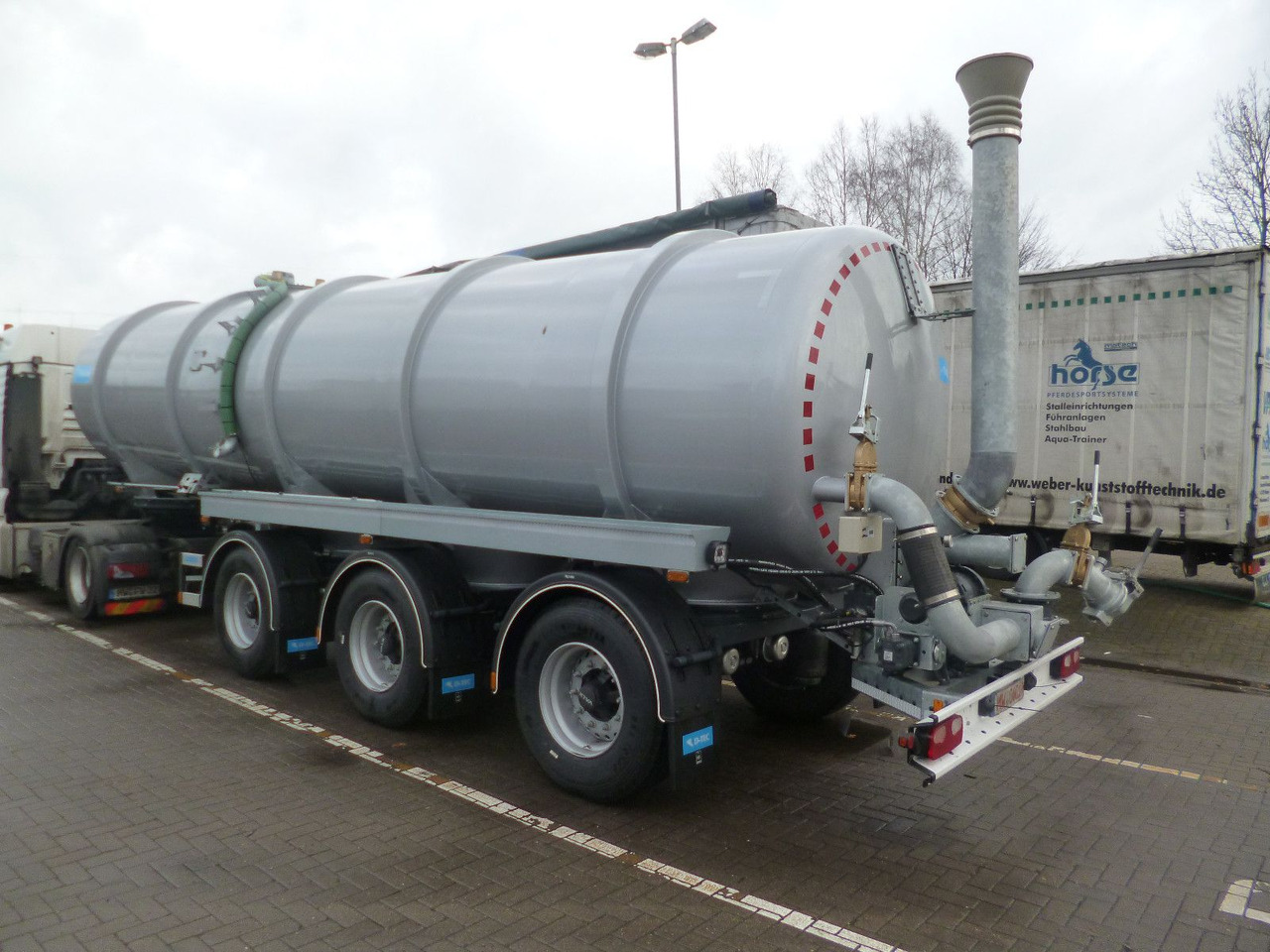 D-TEC TANKTRAILER FV2011-20-R295 D-TEC Gülletanker FV2011 Zwangslenkung - Tank semi-trailer: picture 3 D-TEC TANKTRAILER FV2011-20-R295 D-TEC Gülletanker FV2011 Zwangslenkung - Tank semi-trailer: picture 3
