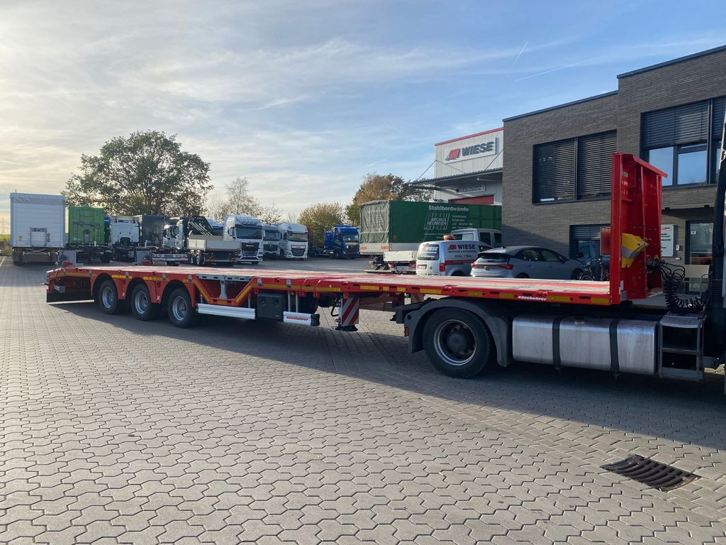 Kässbohrer Mega Tele HD Plattform Auflieger mit Radmulden Kässbohrer Mega Tele HD Plattform Auflieger mit Radmulden - Dropside/ Flatbed semi-trailer: picture 4 Kässbohrer Mega Tele HD Plattform Auflieger mit Radmulden Kässbohrer Mega Tele HD Plattform Auflieger mit Radmulden - Dropside/ Flatbed semi-trailer: picture 4