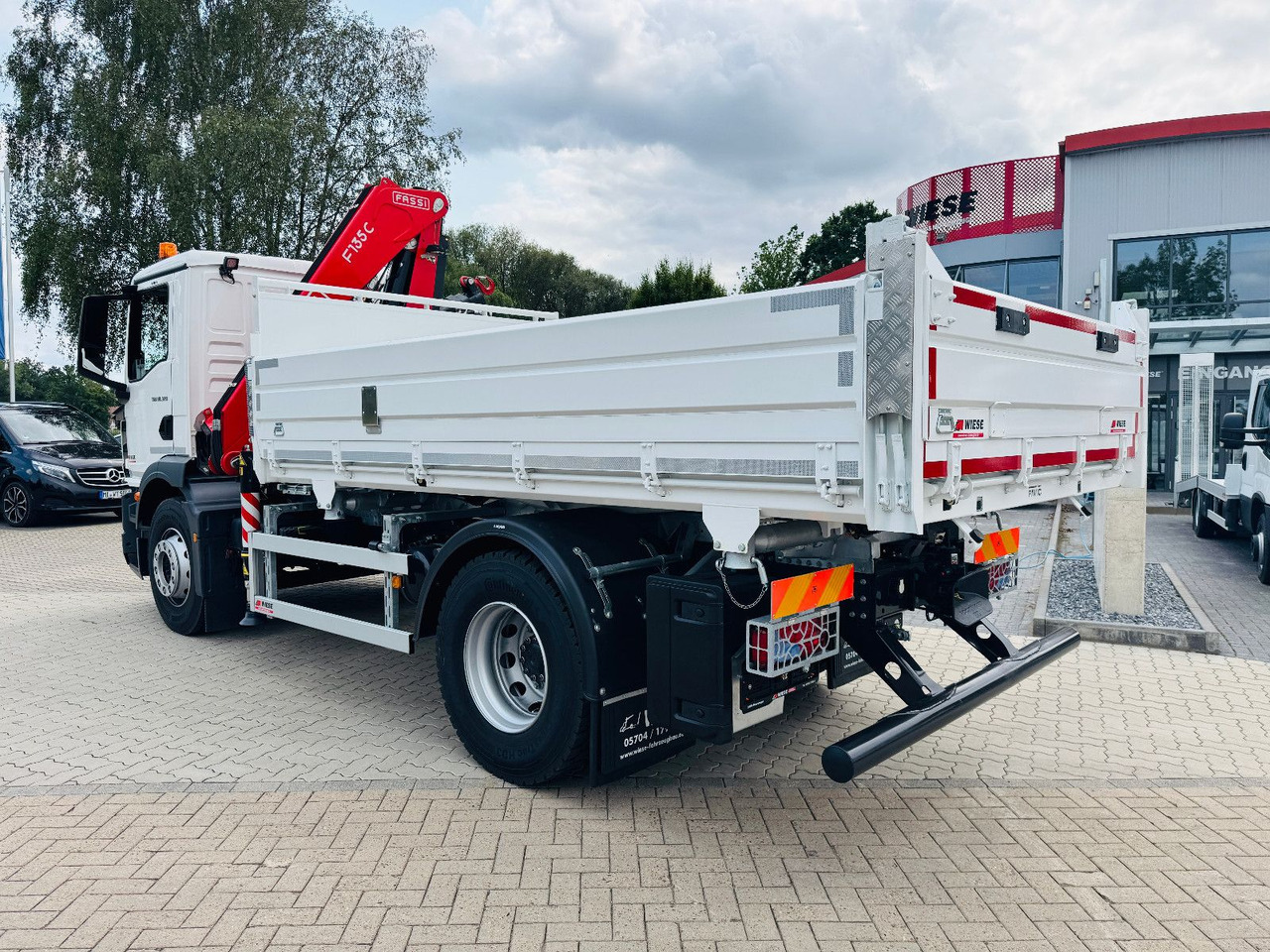MAN 18.320 4x2 mit Fassi Ladekran Sofort Verfügbar - Crane truck: picture 5 MAN 18.320 4x2 mit Fassi Ladekran Sofort Verfügbar - Crane truck: picture 5