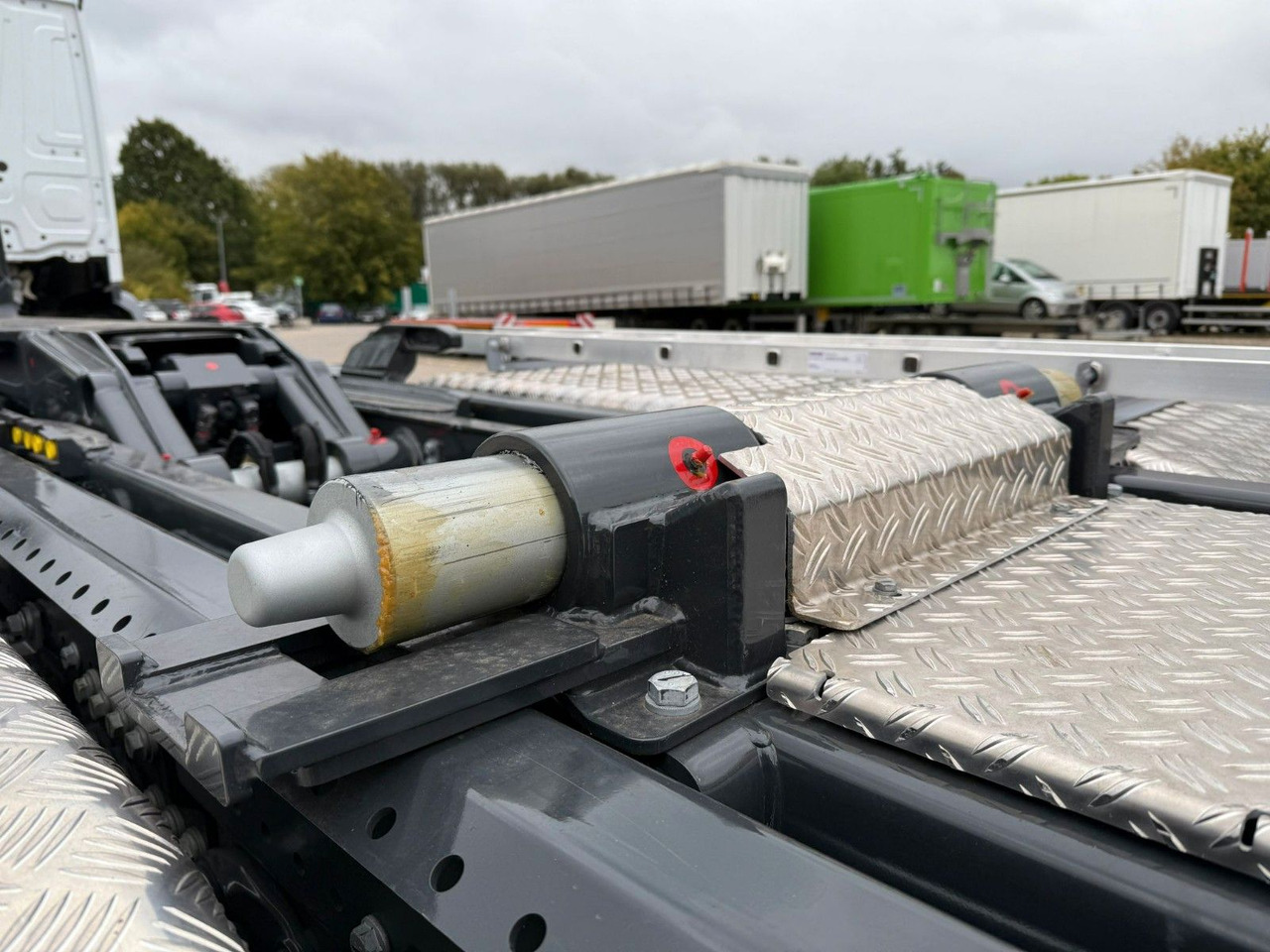 Hook lift truck Mercedes-Benz Arocs 5 2651L 6 x4 Meiller RS 2170: picture 9 Hook lift truck Mercedes-Benz Arocs 5 2651L 6 x4 Meiller RS 2170: picture 9
