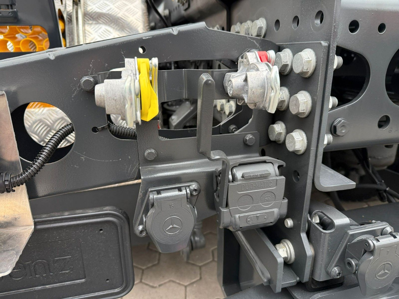 Hook lift truck Mercedes-Benz Arocs 5 2651L 6 x4 Meiller RS 2170: picture 14 Hook lift truck Mercedes-Benz Arocs 5 2651L 6 x4 Meiller RS 2170: picture 14