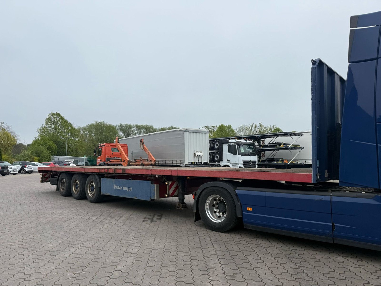 Schwarzmüller SPA 3/E Plattform Auflieger mit Schwerlastwinden - Dropside/ Flatbed semi-trailer: picture 4 Schwarzmüller SPA 3/E Plattform Auflieger mit Schwerlastwinden - Dropside/ Flatbed semi-trailer: picture 4