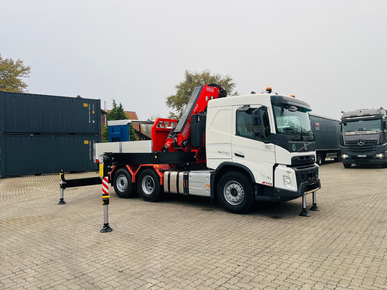 Dropside/ Flatbed truck, Crane truck Volvo FMX 540 6x2 mit F545RA.2.28: picture 13