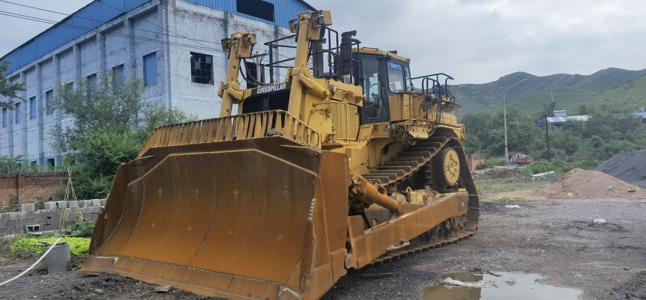 CATERPILLAR D10R - Bulldozer: picture 3 CATERPILLAR D10R - Bulldozer: picture 3