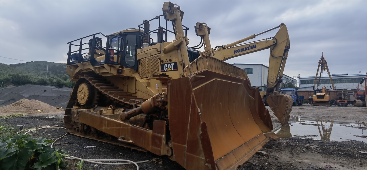 CATERPILLAR D10R - Bulldozer: picture 4 CATERPILLAR D10R - Bulldozer: picture 4