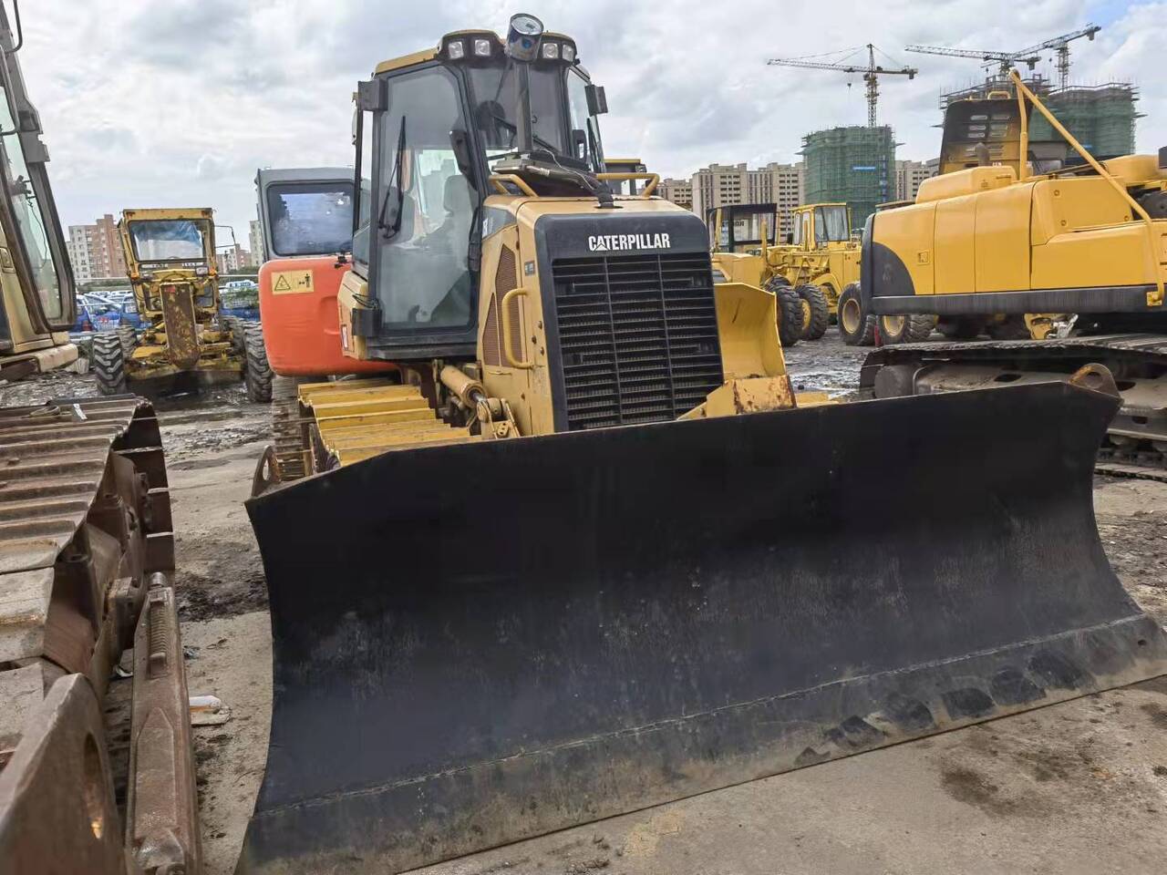 CATERPILLAR D5K - Bulldozer: picture 4 CATERPILLAR D5K - Bulldozer: picture 4