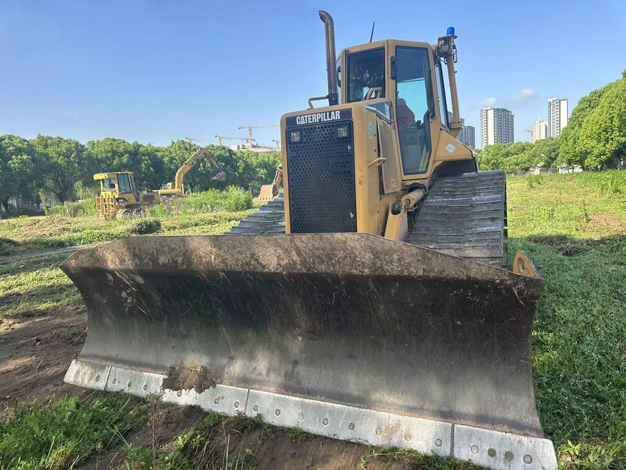 CATERPILLAR D5N - Bulldozer: picture 2 CATERPILLAR D5N - Bulldozer: picture 2