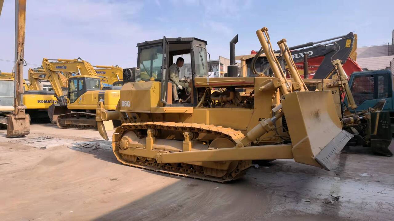 CATERPILLAR D6G - Bulldozer: picture 4 CATERPILLAR D6G - Bulldozer: picture 4